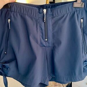 Nike Women's Dri-Fit Performance Shorts | Zip Pockets Front & Back| Size M